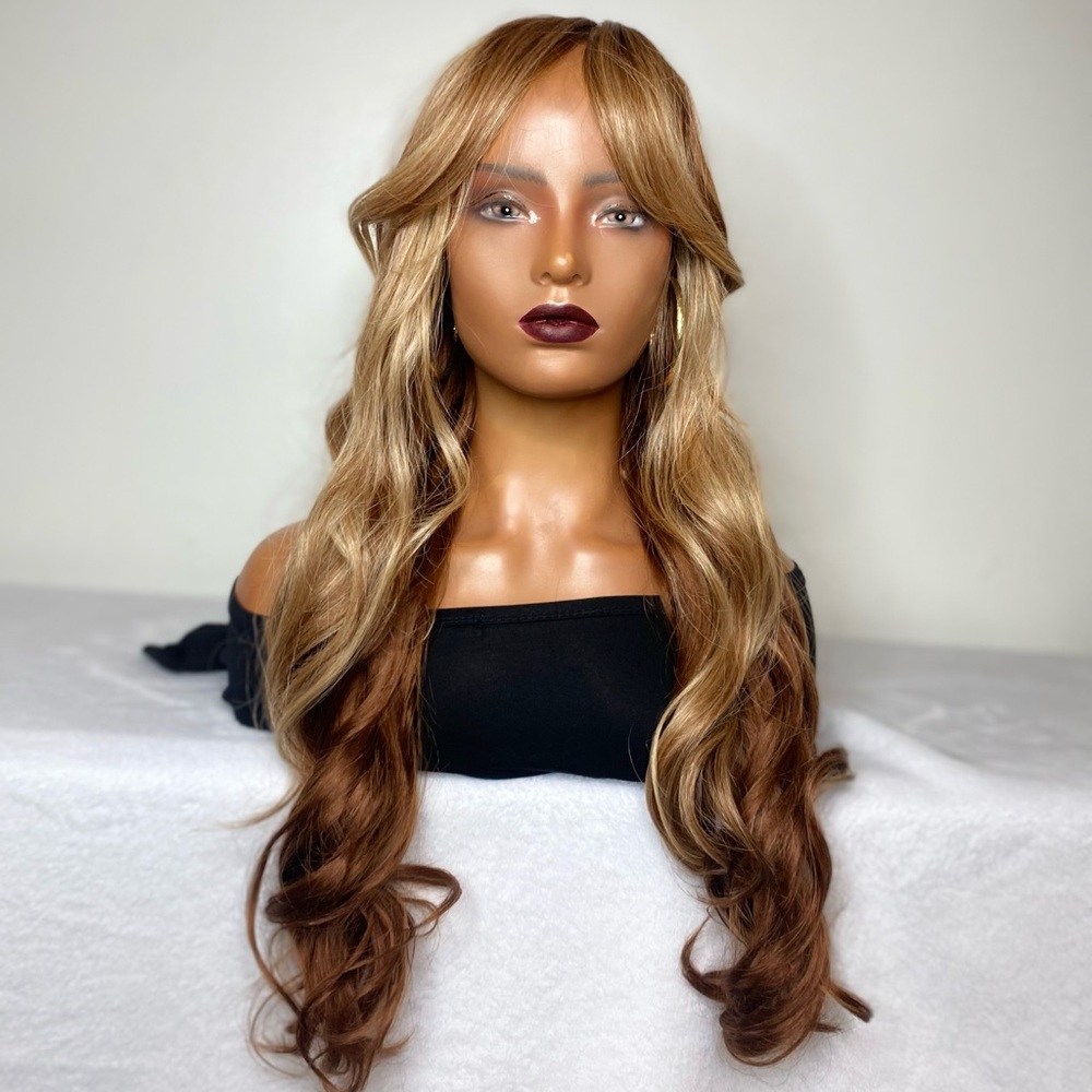 JOY| 24” CURTAIN BANG BODY WAVE CURL FULL CAP WIG